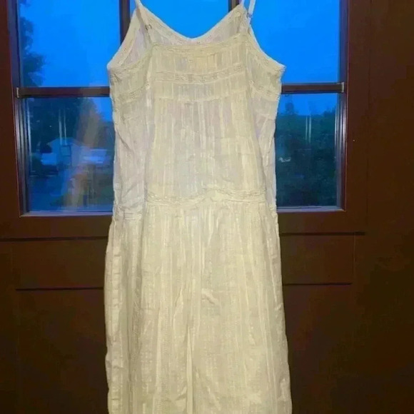 dRA Los Angeles white cotton asymmetrical midi dress - Picture 5 of 9